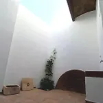 10 Maria - *